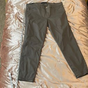 J brand nWT low rise crop skinny